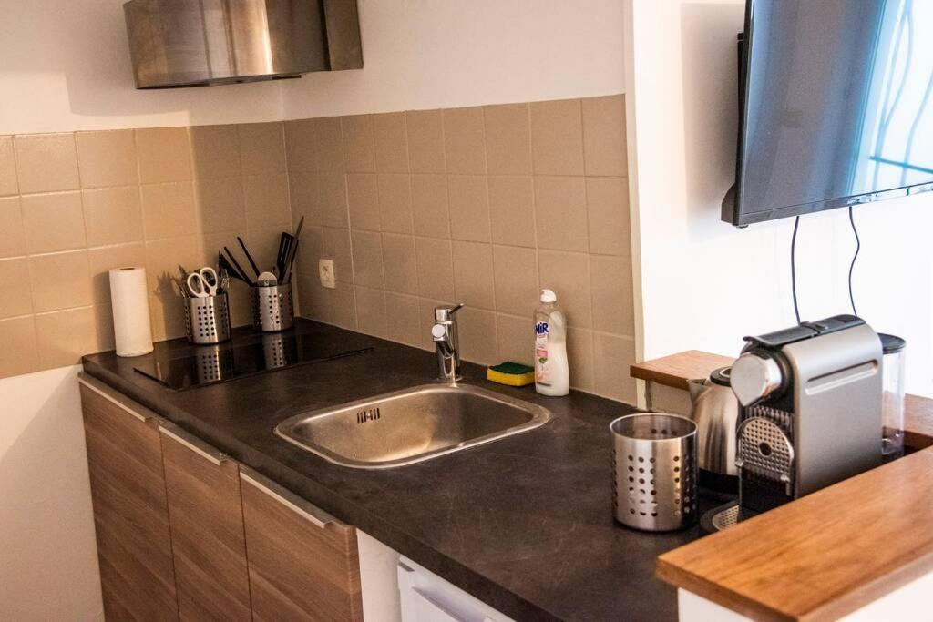 Appartement 2 Personnes, Place St Sauveur A 2Min Caen Zewnętrze zdjęcie